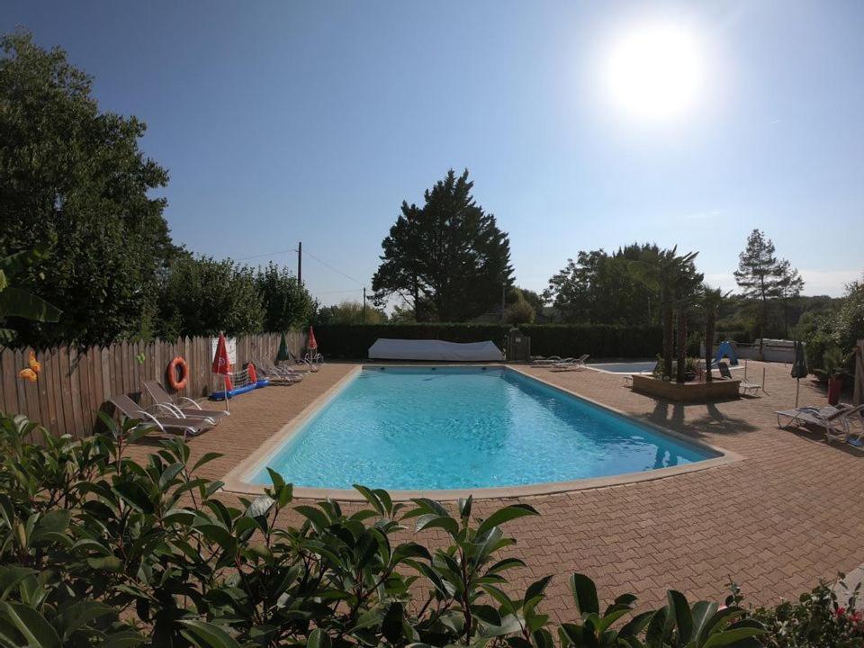 Camping Maeva Escapades Au P'Tit Bonheur Peyrillac-et-Millac Екстер'єр фото