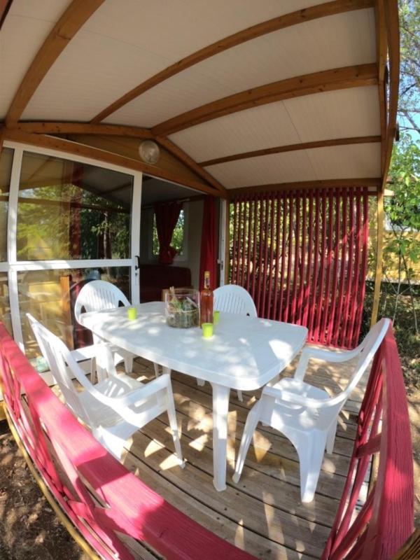 Camping Maeva Escapades Au P'Tit Bonheur Peyrillac-et-Millac Екстер'єр фото